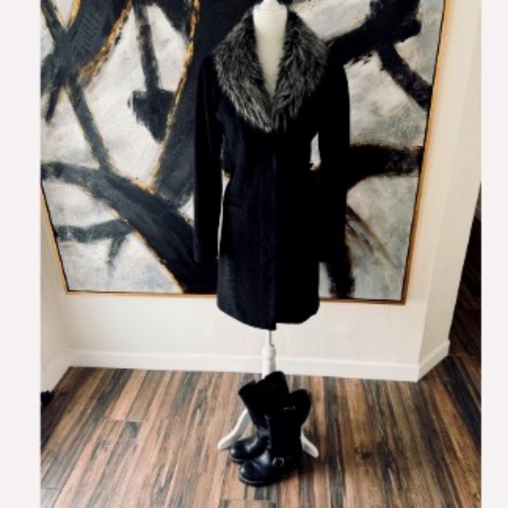GIACCA “A GALLERY COMPANY” TAILORED WITH REMOVABLE FUR COLLAR OVERCOAT